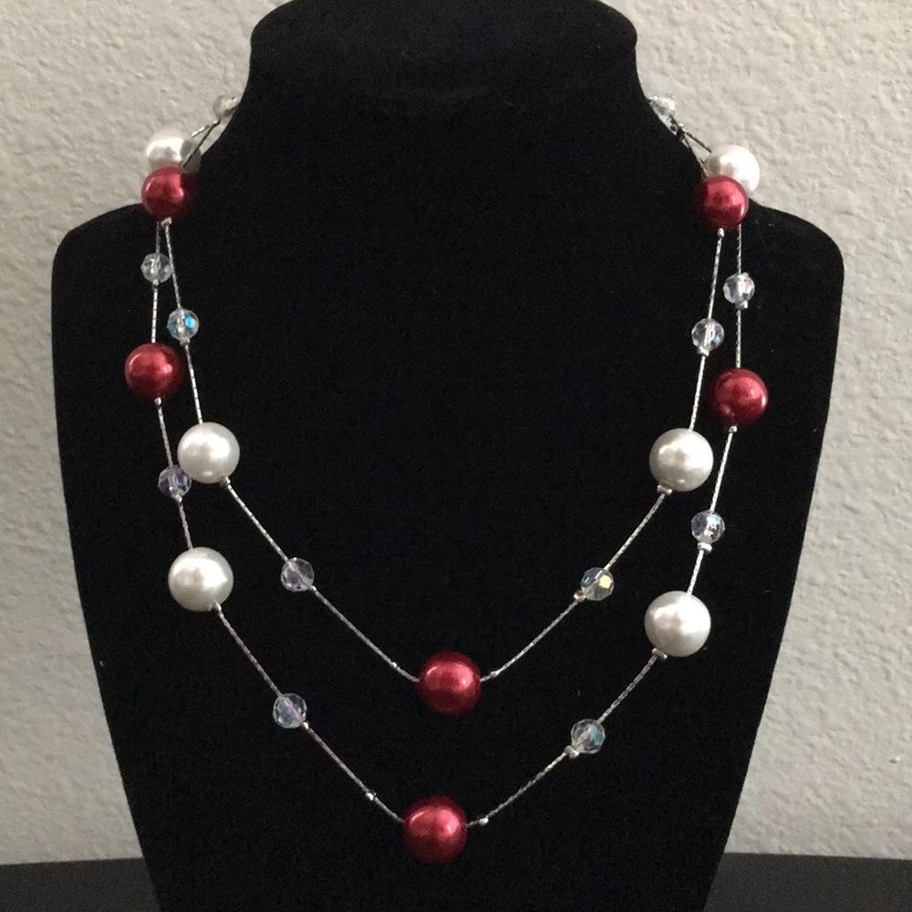 Double strand necklace with beads